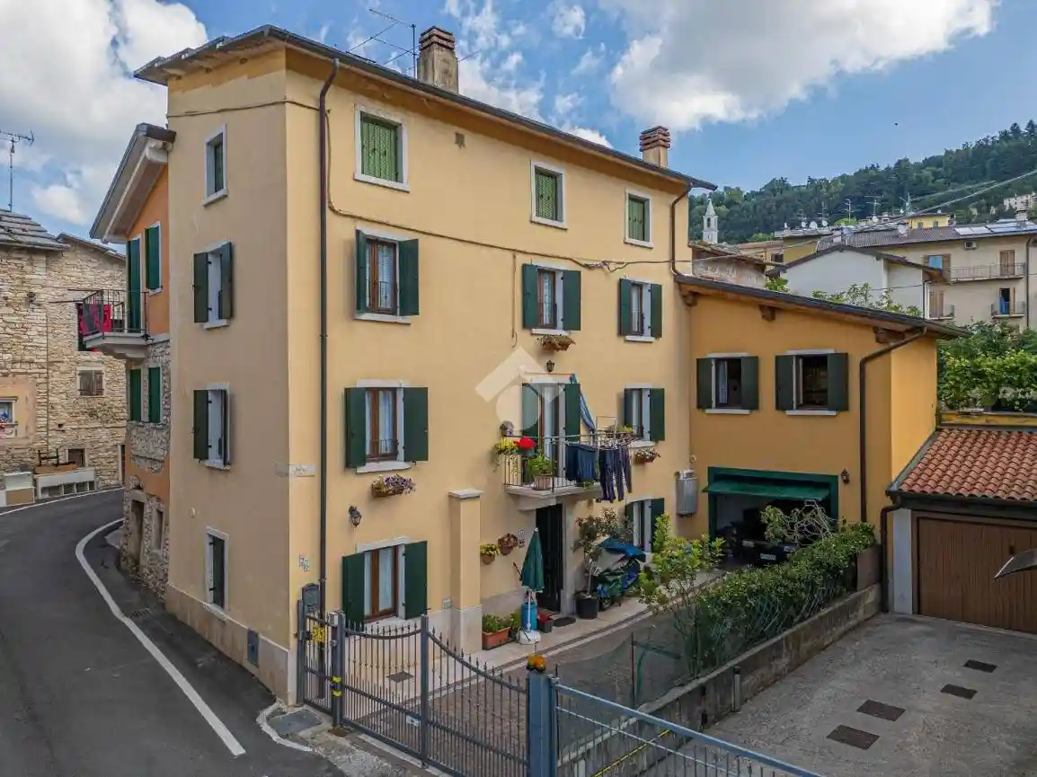 Rustico - Casale in vendita a Negrar di Valpolicella