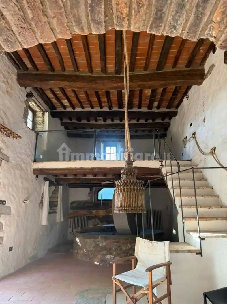 Rustico - Casale in vendita a Bucine