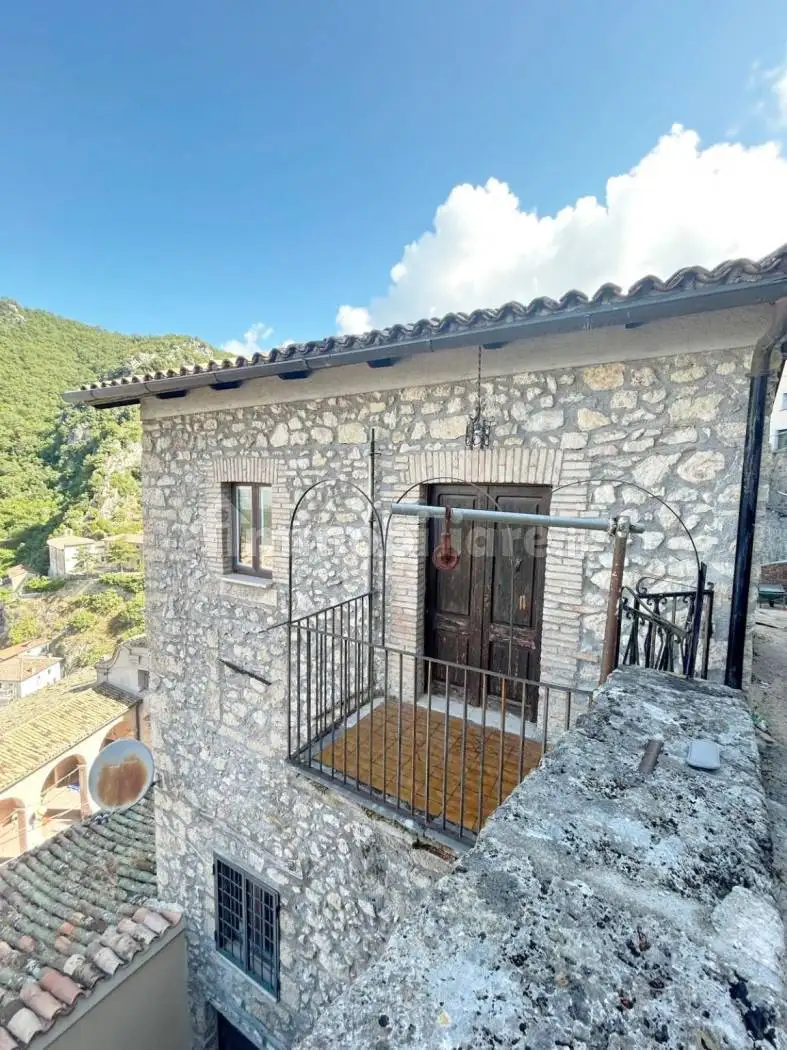 Casa indipendente in vendita a Cantalice