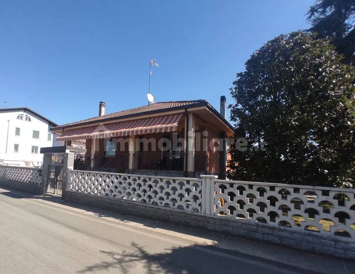 Casa indipendente in vendita a Alessandria