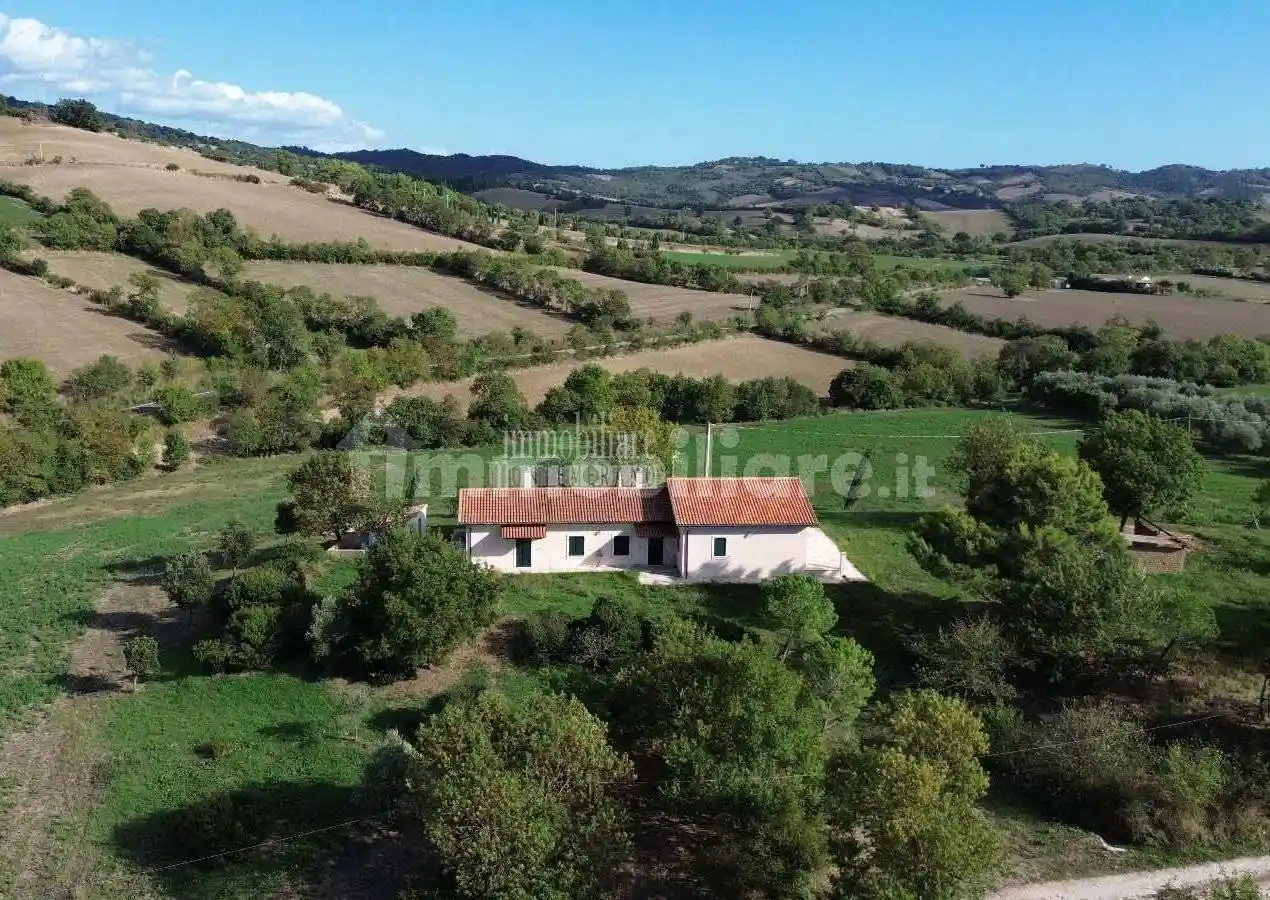 Rustico - Casale in vendita a Manciano
