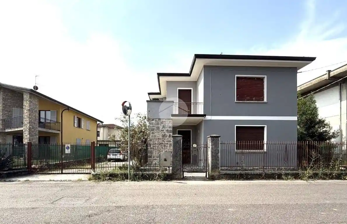 Villa in vendita a Palazzolo sull'Oglio