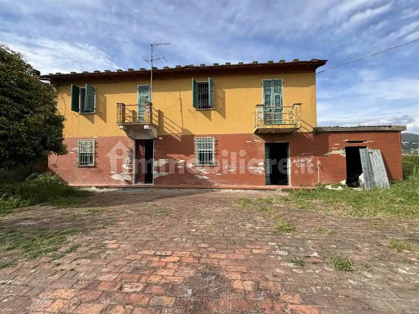 Casa indipendente in vendita a Sarzana