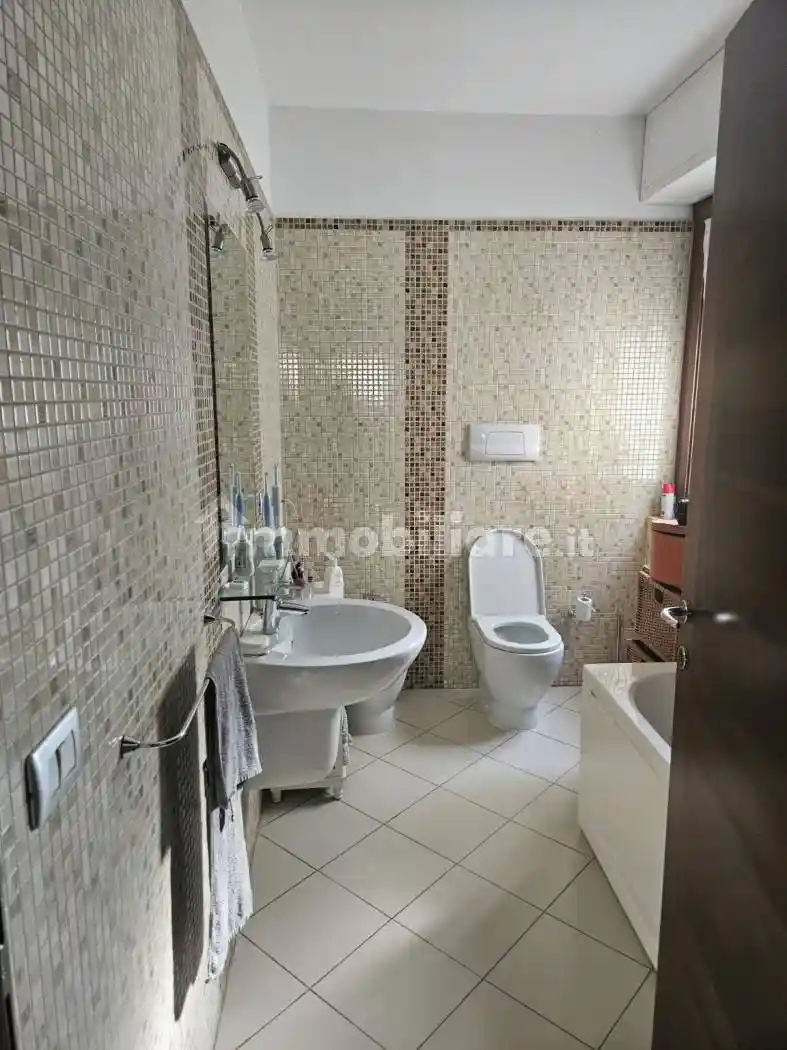 Villa unifamiliare via Lago di Martignano 15, Colle Pineta - Colle Santo Spirito, Pescara - foto 2