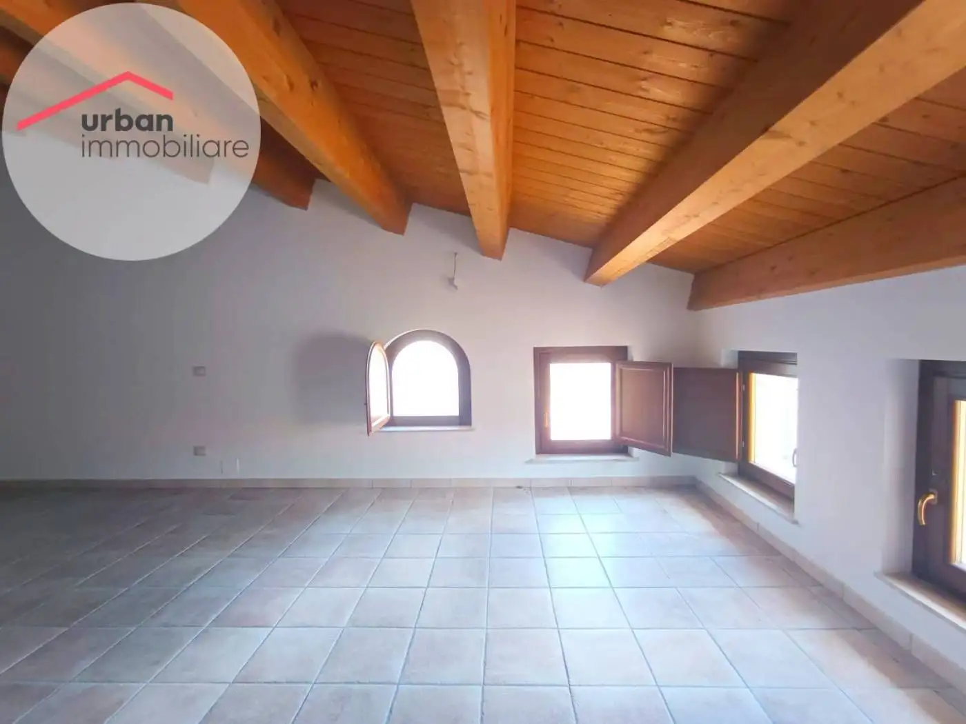 Appartamento via Giuseppe Garibaldi, Centro, Barete - foto 4