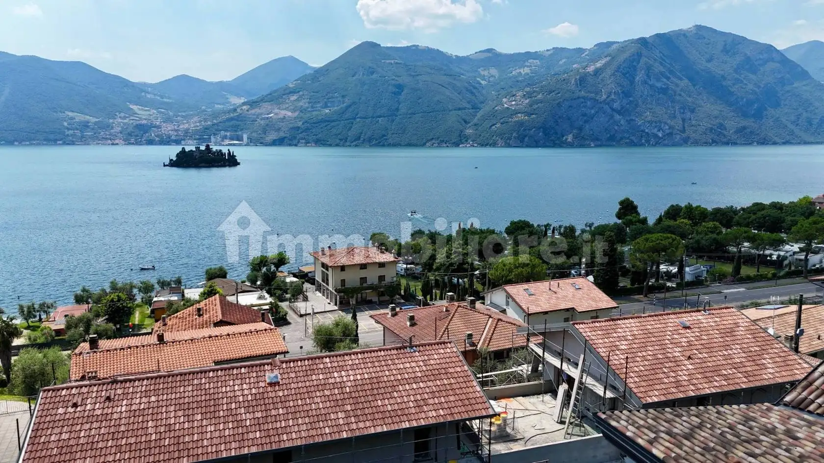 Villa in vendita a Marone