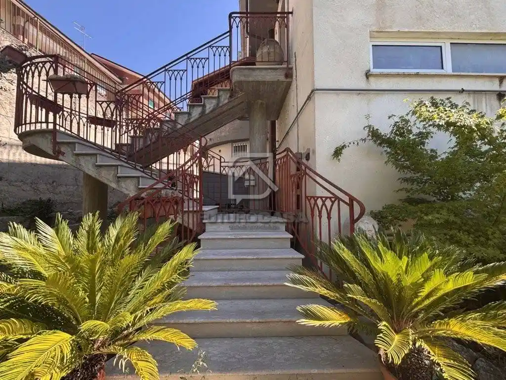 Villa unifamiliare via Giacomo Puccini, Centro, Grottaminarda - foto 4