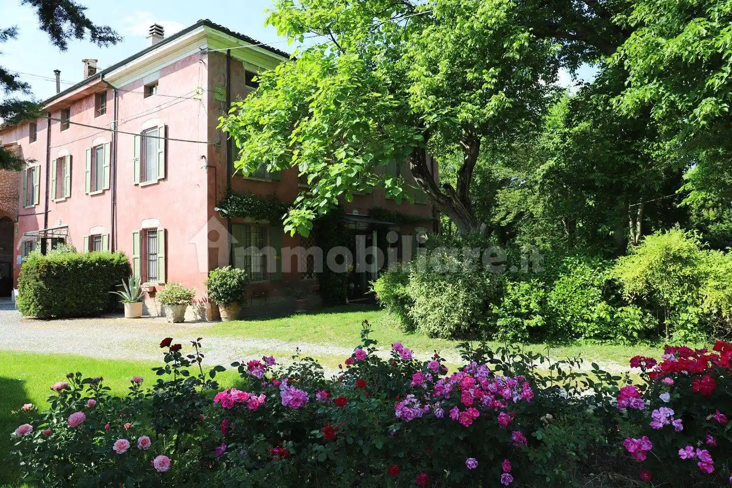 Rustico - Casale in vendita a Parma