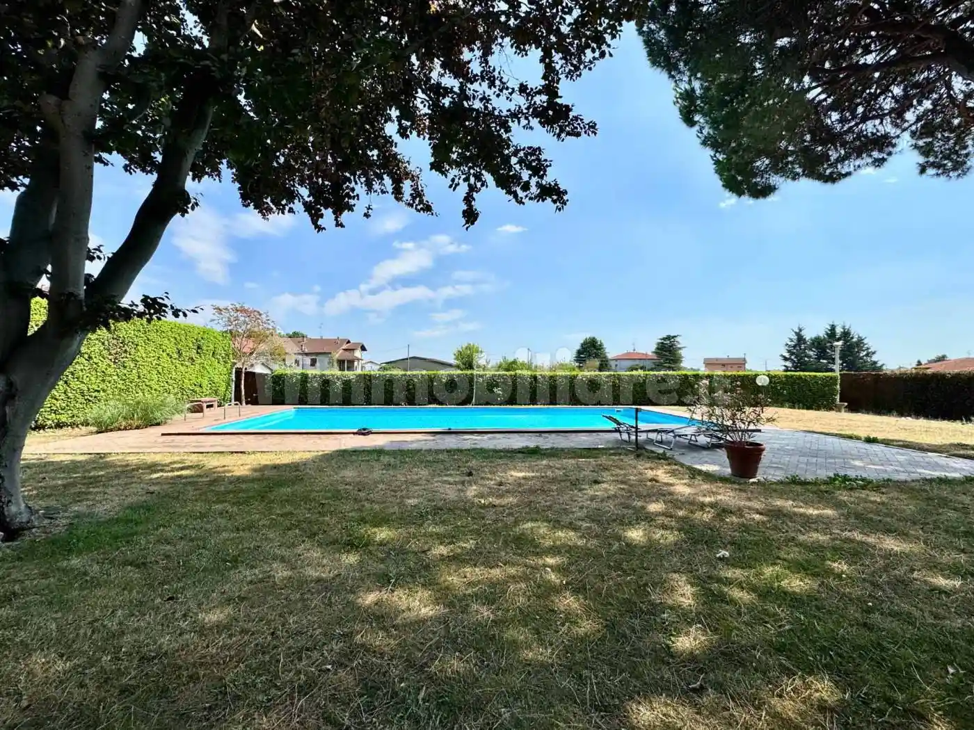 Villa in vendita a Oleggio