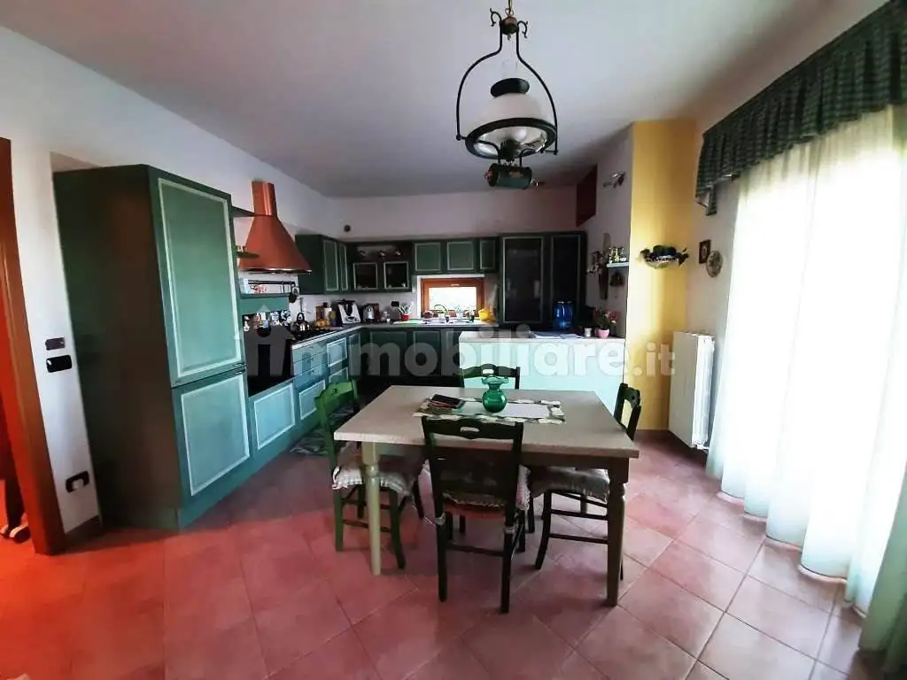 Appartamento in vendita a Spezzano della Sila