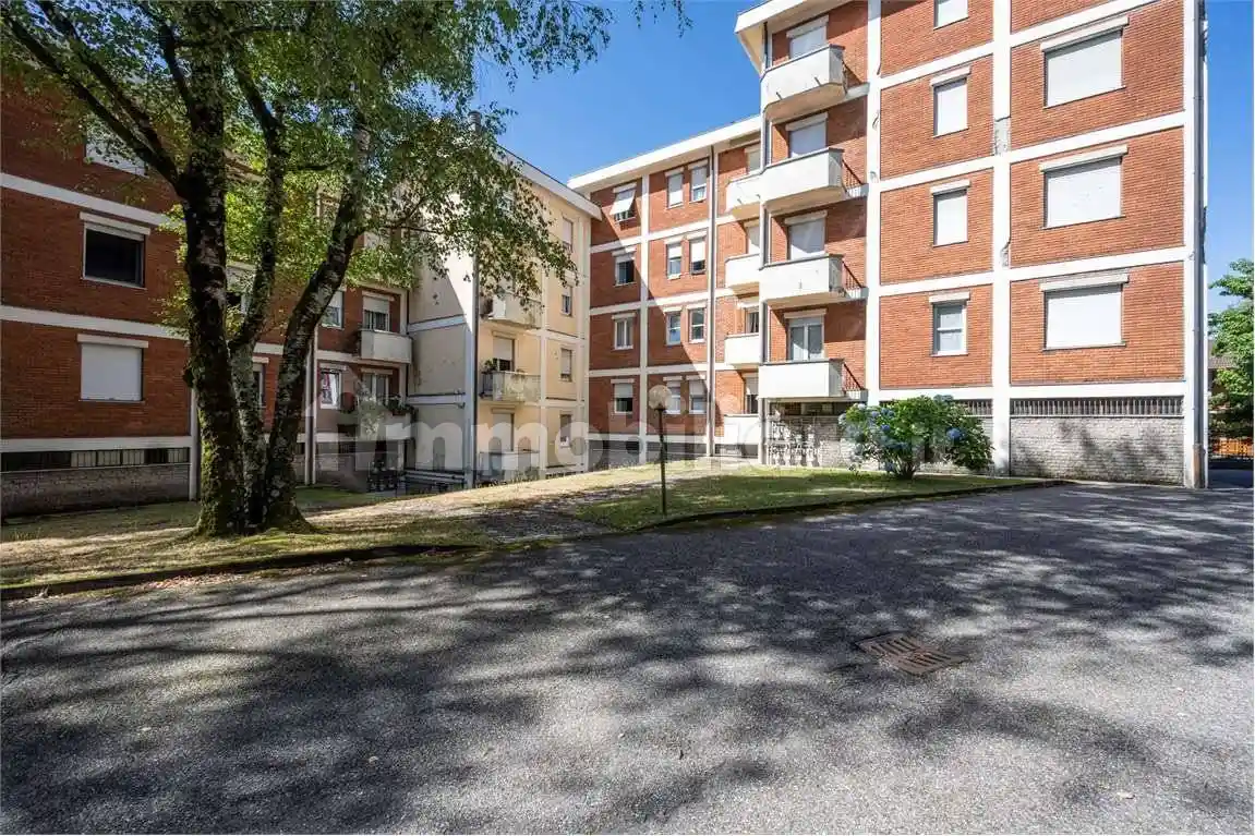 Trilocale via Tommaseo, 8, Velate - Avigno, Varese - foto 2