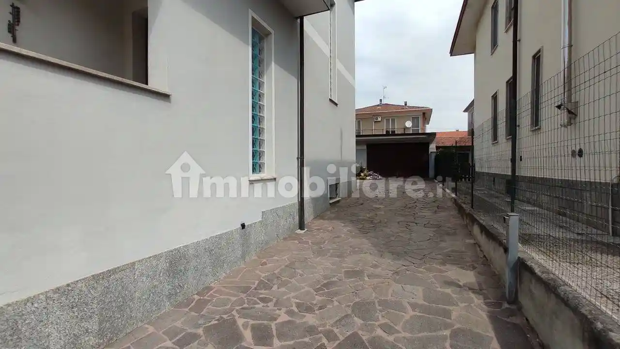 Villa unifamiliare via Maestra 116, Torrion Quartara, Novara - foto 4