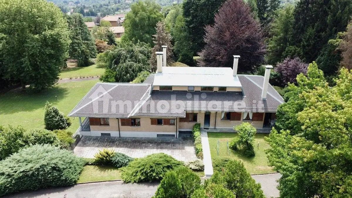 Villa in vendita a Pollone