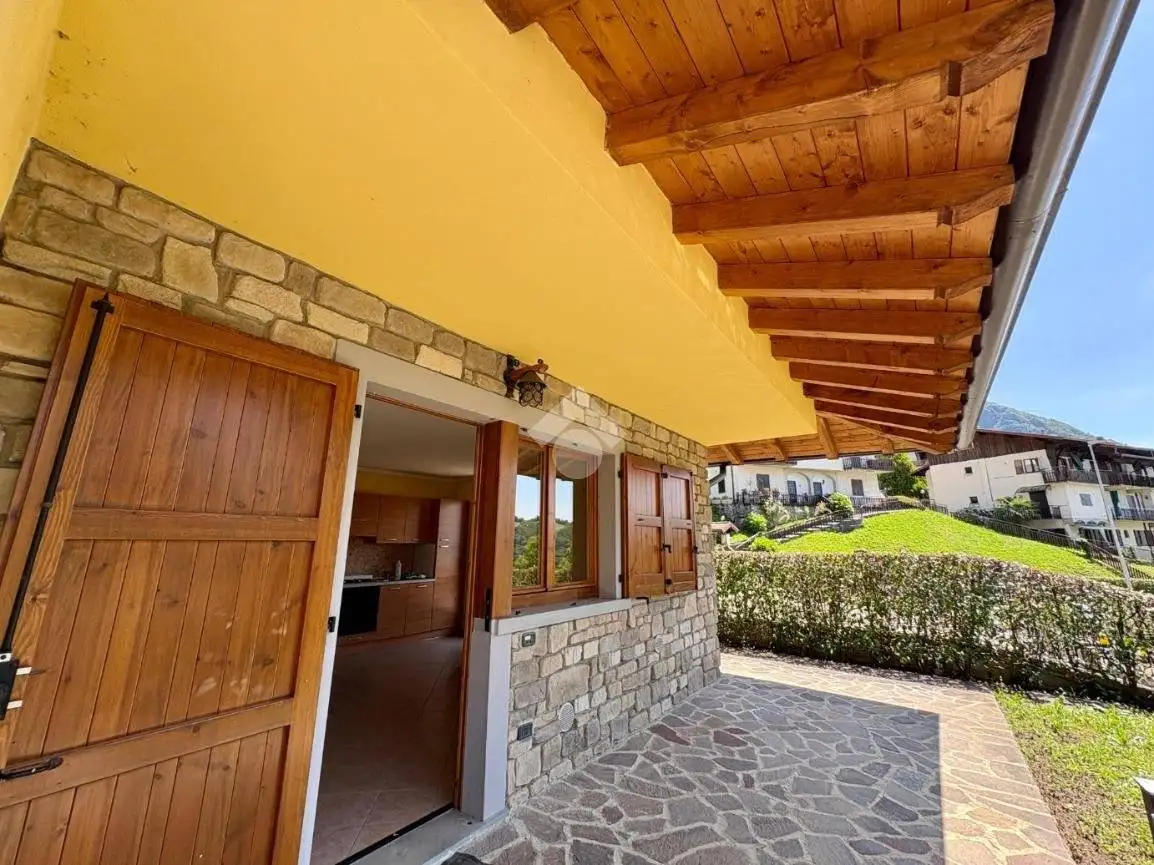 Trilocale via Don Paganelli 12, Centro, Cornalba - foto 2