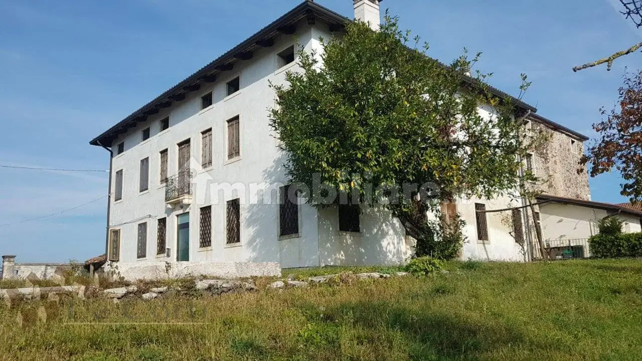 Villa unifamiliare, da ristrutturare, 890 m², Quargnenta, Brogliano - foto 5