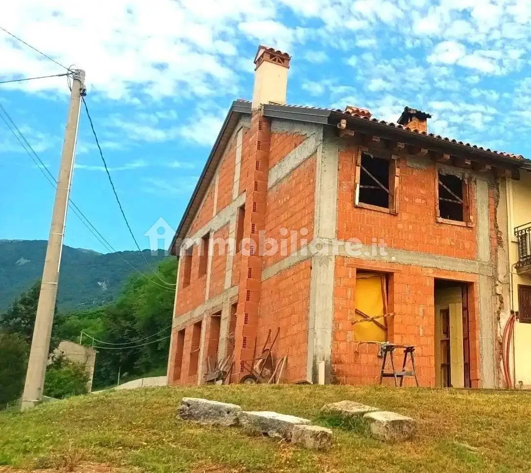 Casa indipendente in vendita a Sarmede