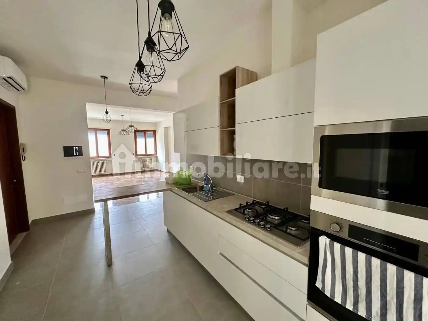 Appartamento in vendita a Piacenza