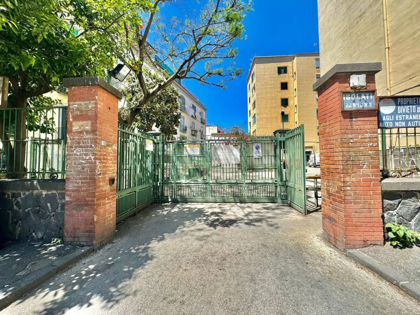 Appartamento in vendita a Napoli