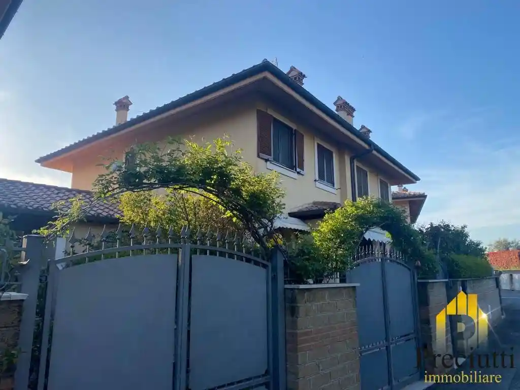 Villa in vendita a Roma