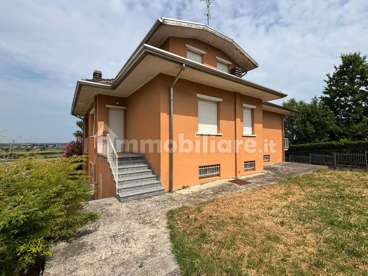 Villa in vendita a Corvino San Quirico