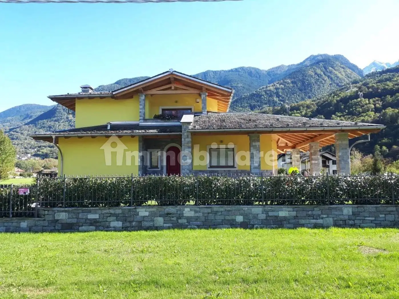 Villa in vendita a Castello dell'Acqua