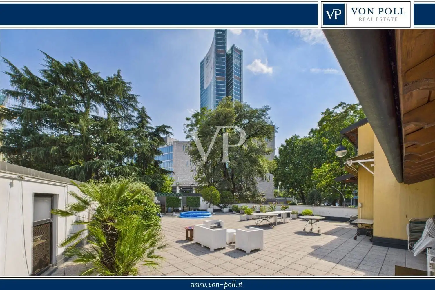 Building in vendita a Milan