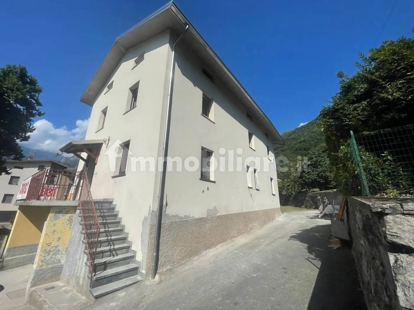 Appartamento in vendita a Verceia