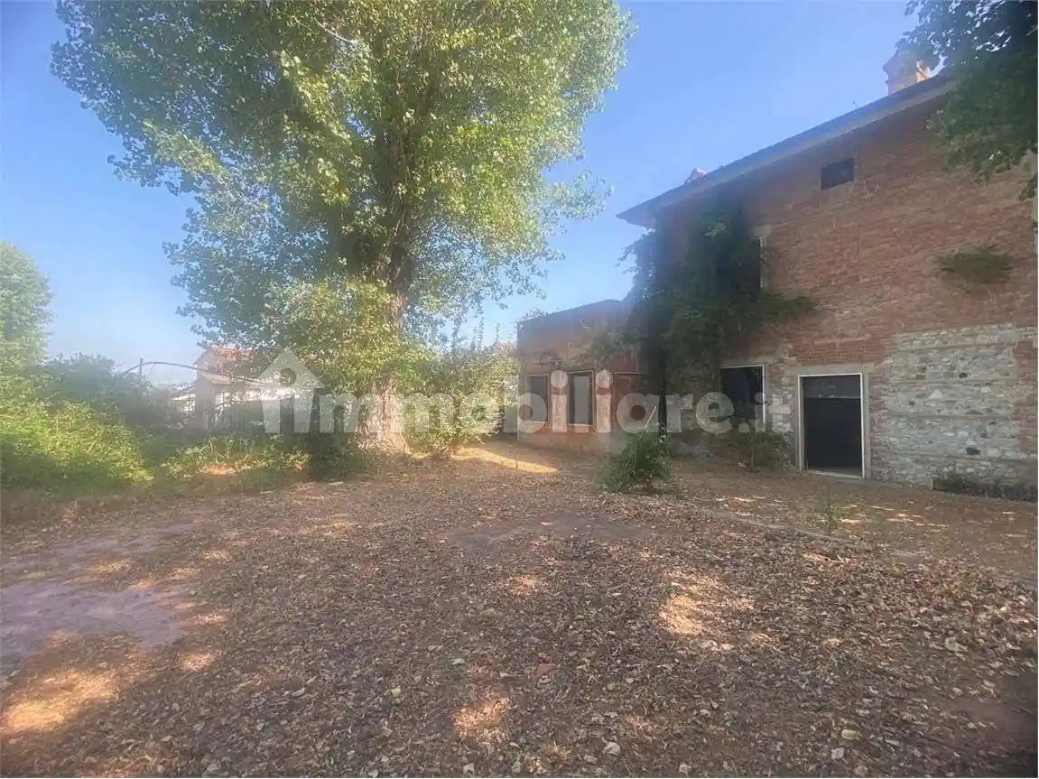 Casa indipendente in vendita a Gossolengo