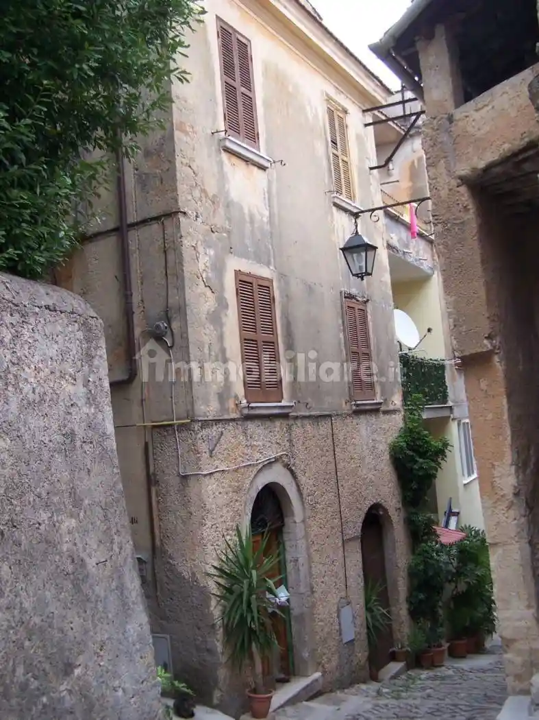 Appartamento in vendita a Priverno