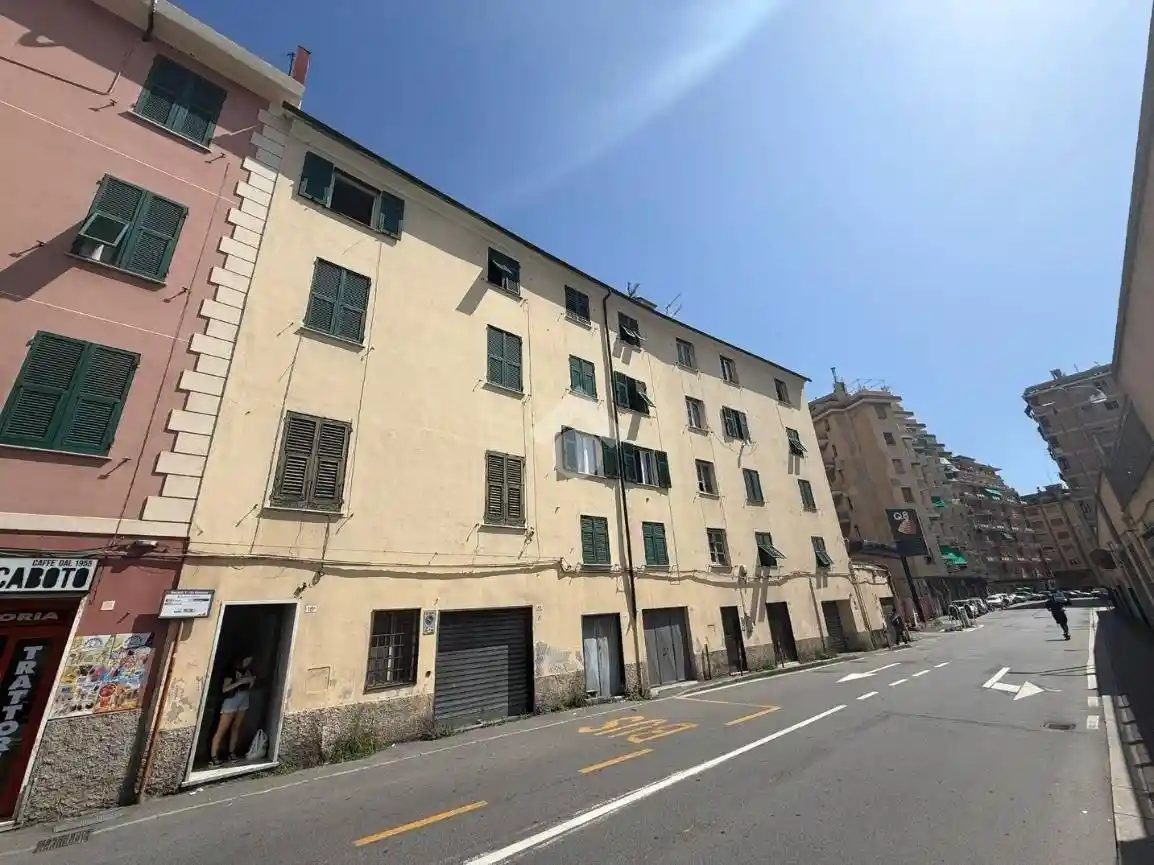 Appartamento in vendita a Genova