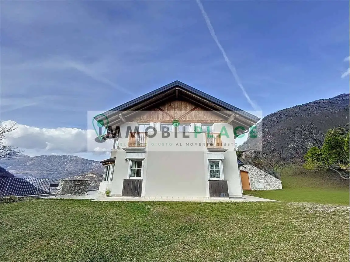 Villa in vendita a Besenello