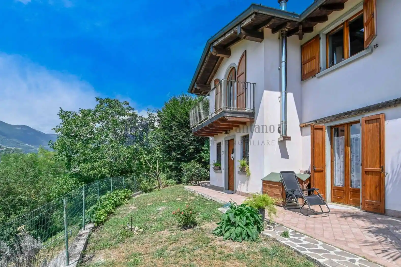 Villa in vendita a Sarnico