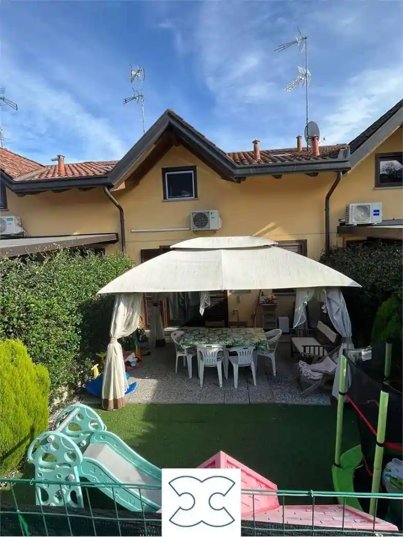 Villetta a schiera in vendita a Borgo Ticino