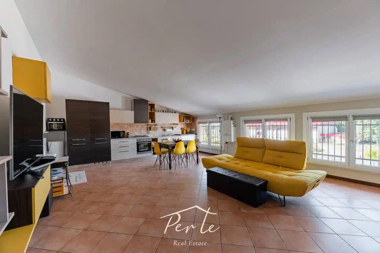 Appartamento in vendita a Curtatone