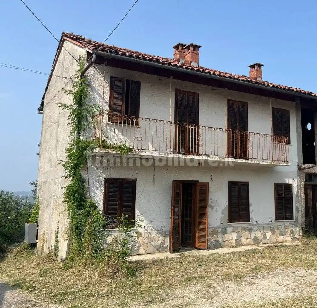 Casa indipendente in vendita a Montaldo Roero