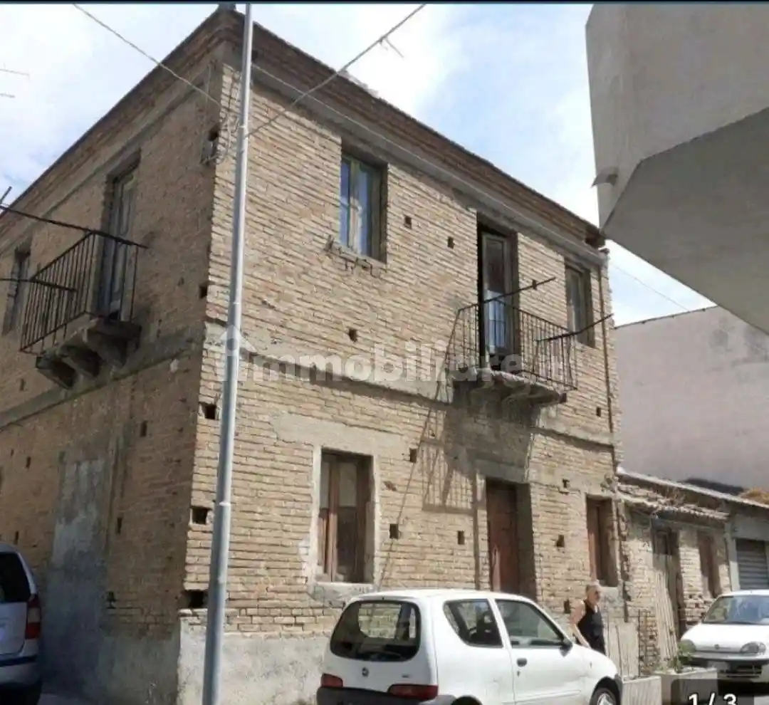 Casa indipendente in vendita a Reggio Calabria