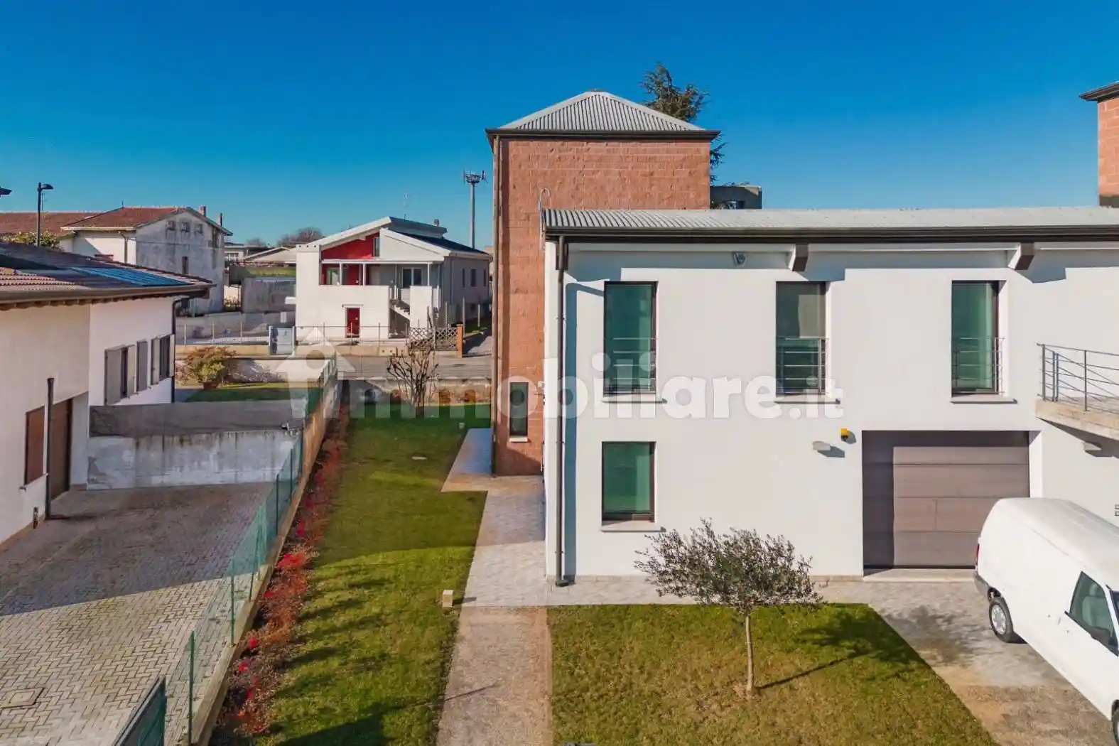 Terratetto plurifamiliare via Aderito Ferrari 11, Castellucchio - foto 2