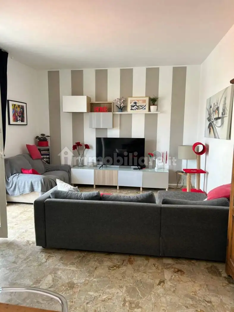 Quadrilocale via Giosuè Carducci 9, Centro, Vigevano - foto 4