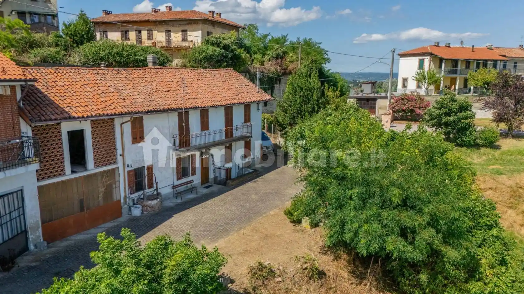 Rustico - Casale in vendita a Asti