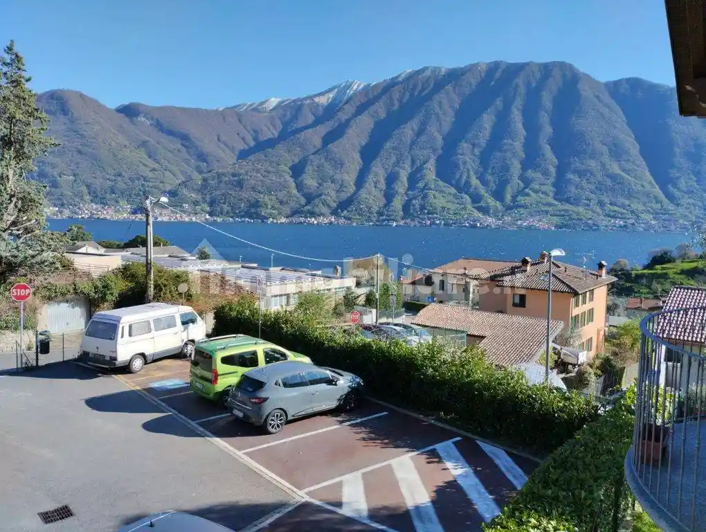 Appartamento in vendita a Tremezzina