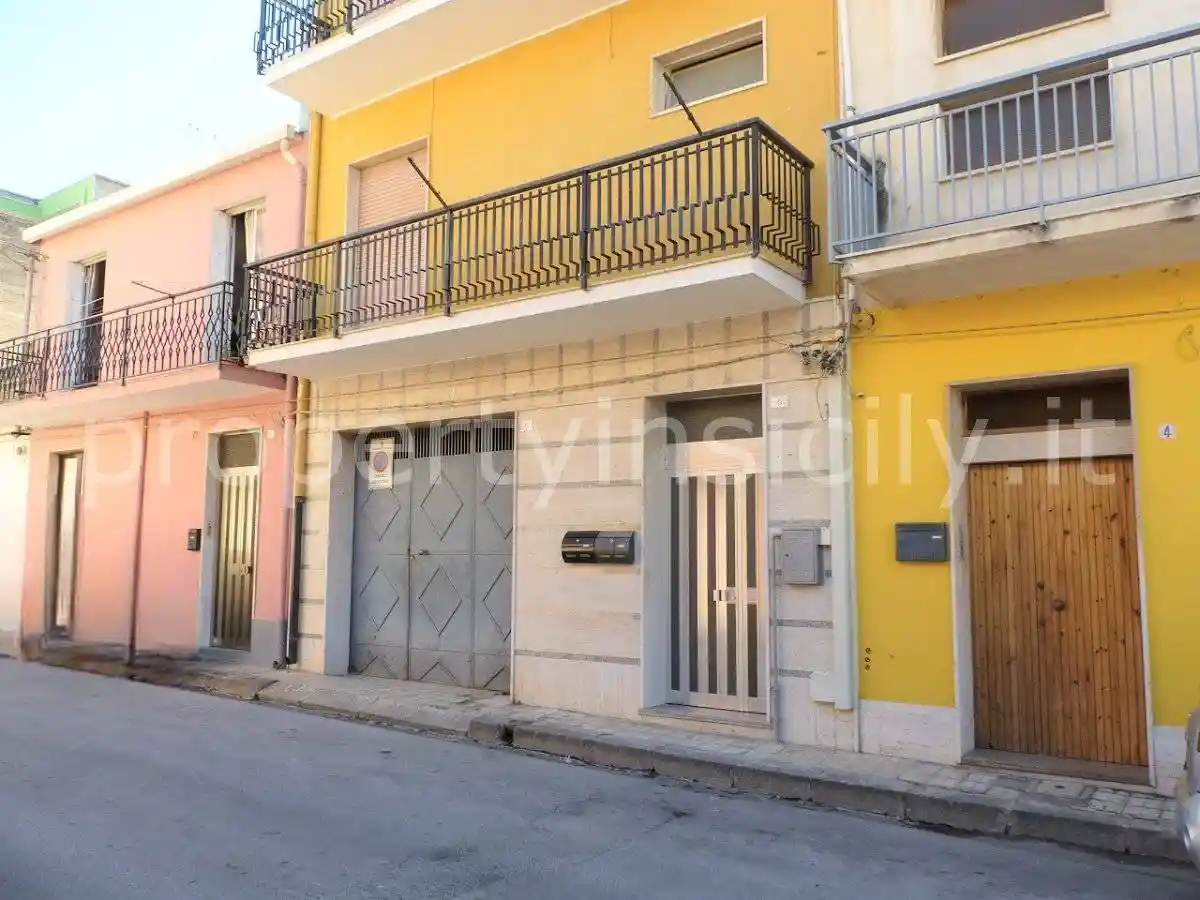 Appartamento in vendita a Floridia