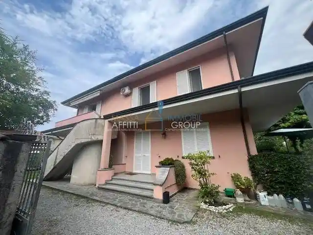 Villa in vendita a Massa
