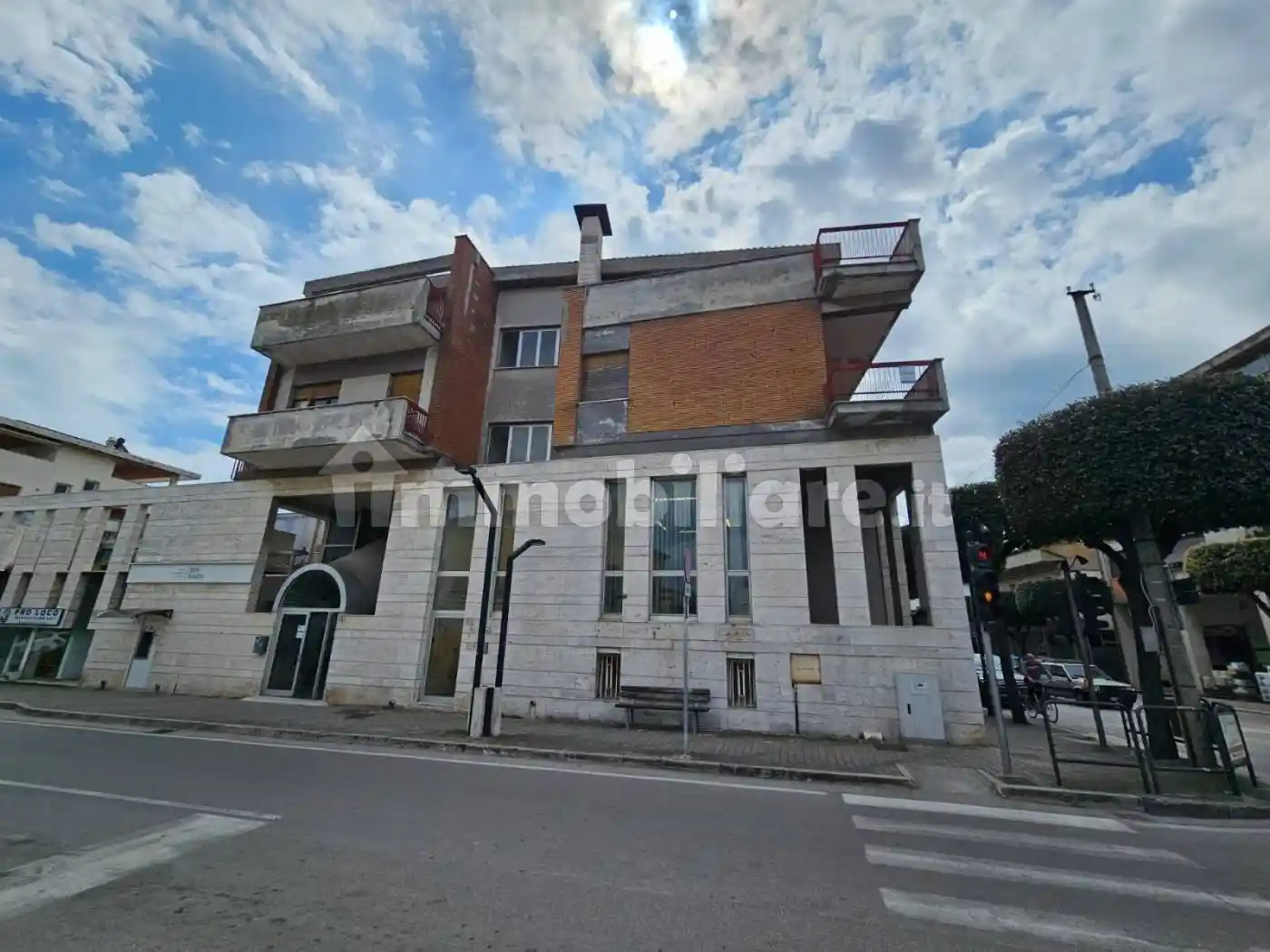 Palazzo - Edificio in Vendita - foto 2