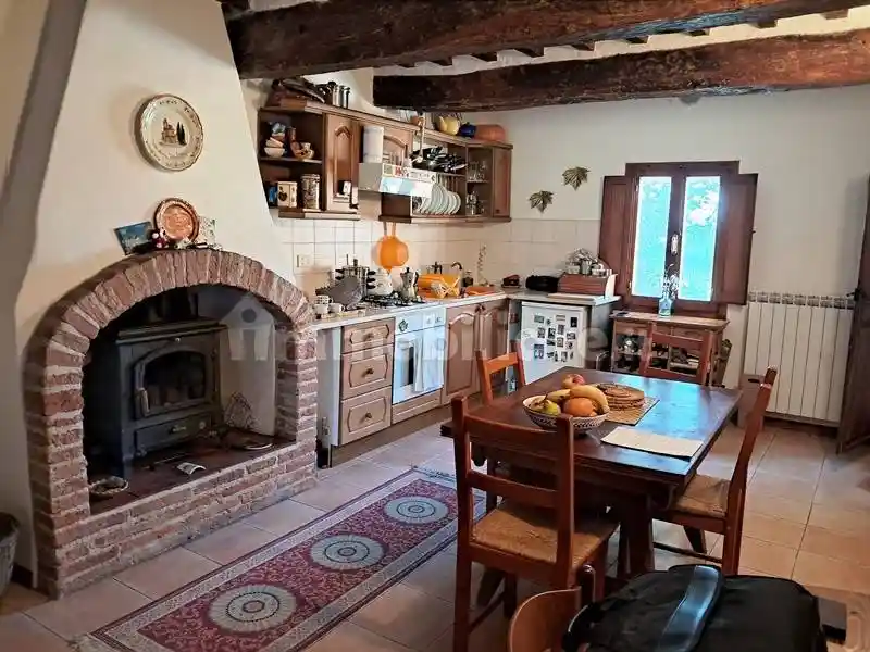 Casa indipendente in vendita a Castiglione del Lago