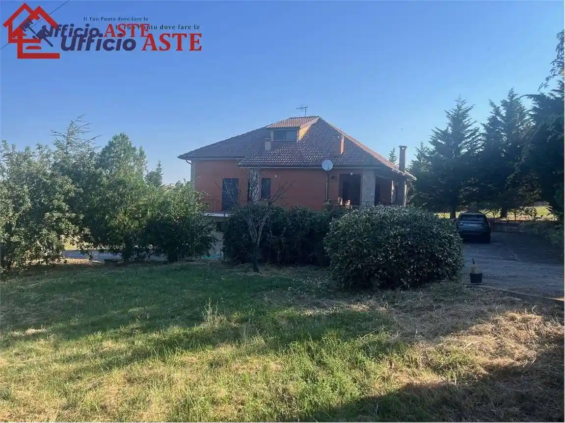 Villa unifamiliare Castel Lagopesole, Lagopesole, Avigliano - foto 3