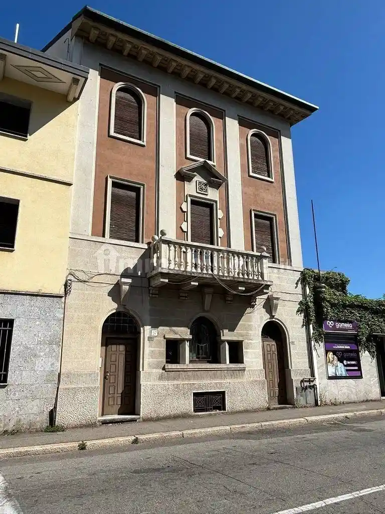 Casa indipendente in vendita a Busto Arsizio