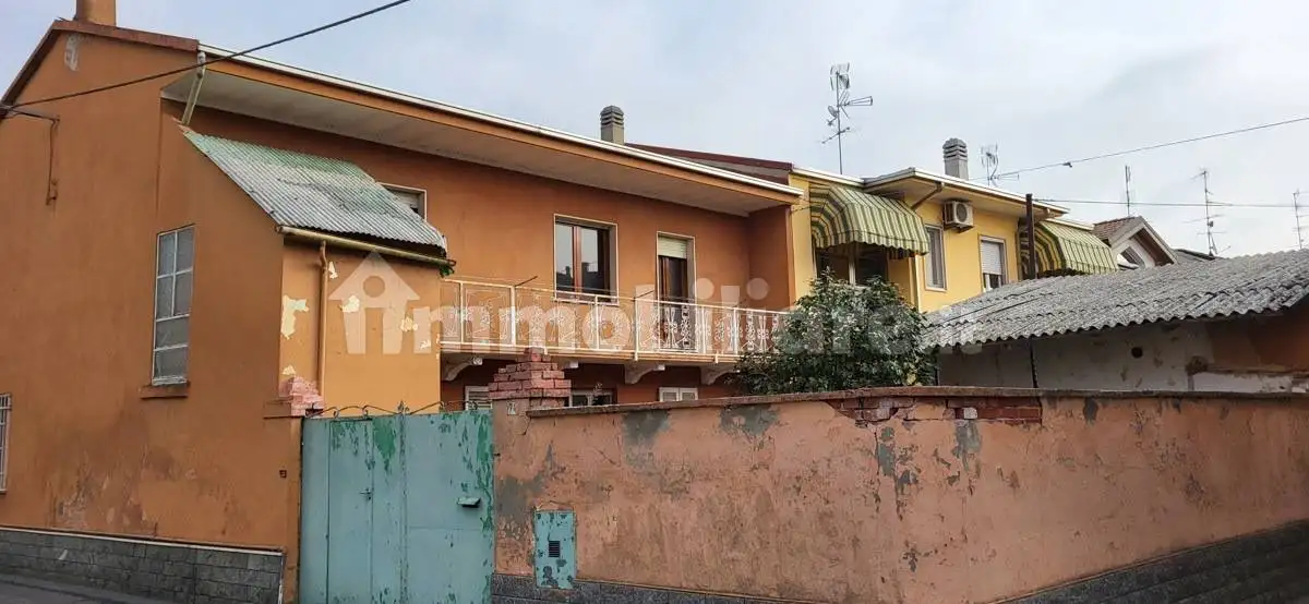 Villa in vendita a Villata