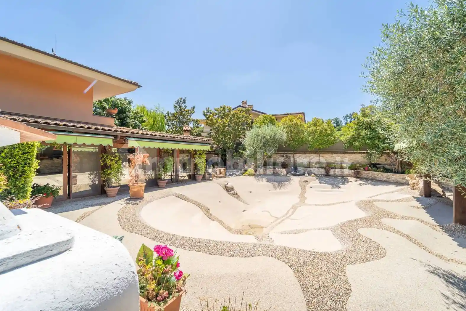 Villa in vendita a Monterosi