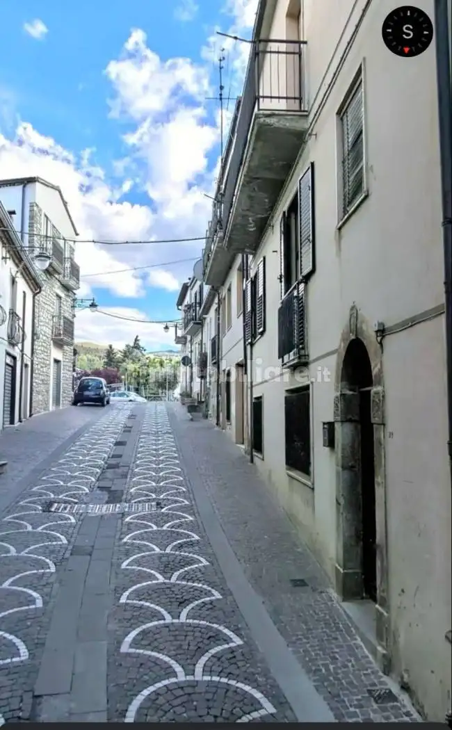 Appartamento in vendita a Laurenzana