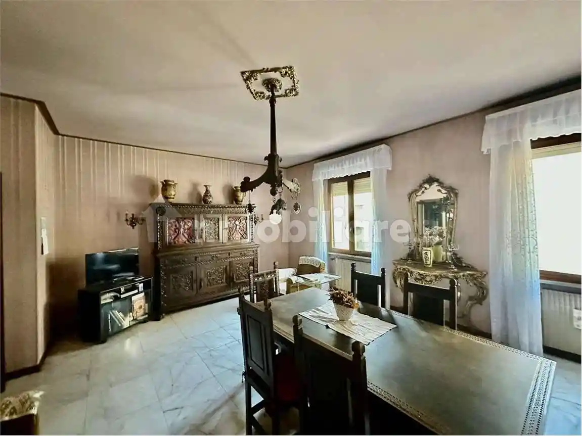 Appartamento in vendita a Piacenza